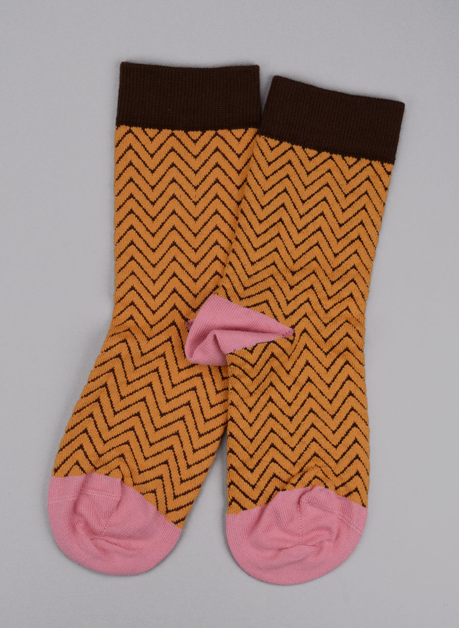 Peper Harow<p>zigzag<p>cotton ankle socks<p>mustard