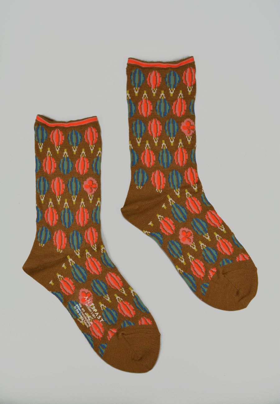 Antipast<p>floating drops<p>mix fabric ankle sock<p>mid brown